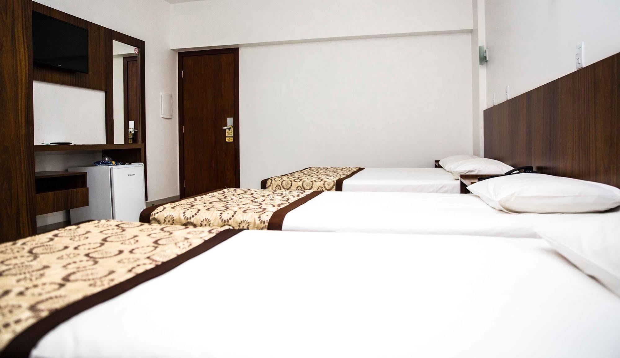 Galatas Golden Hotel Patos de Minas Extérieur photo